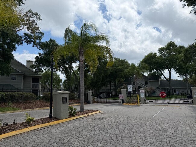 Foto del edificio - 6004 Westgate Dr