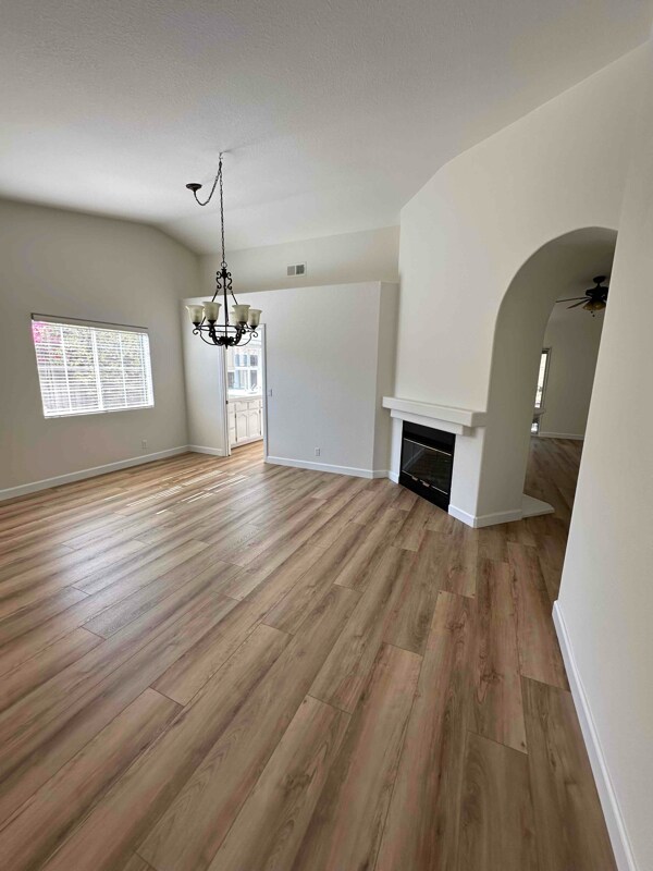 Building Photo - 9250 Lake Valley Rd