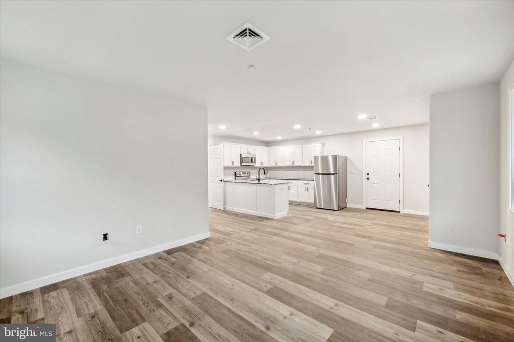 908 E Baltimore Pike Unit 6, Square, PA 19348 Room for Rent in Square, PA