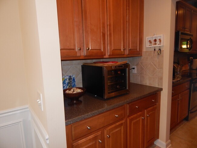 Foto del edificio - 424 Sheltered Cove Court
