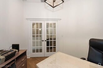Building Photo - 555 5th Ave S