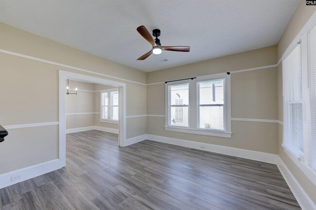 Building Photo - 3012 Rosewood Dr