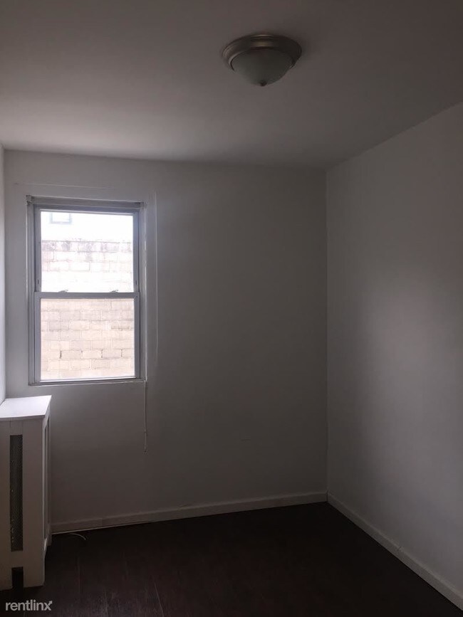 Foto del edificio - 5970 58th Ave