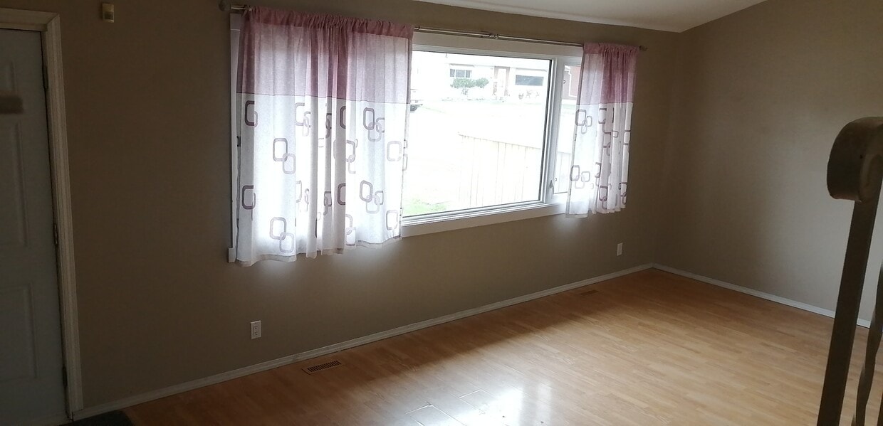 Photo principale - 10916 165 St NW