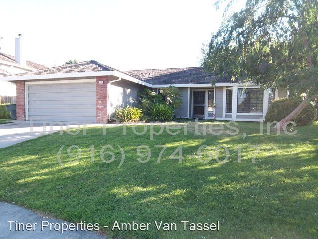Primary Photo - 3 br, 2 bath House - 1000 Mayflower Court