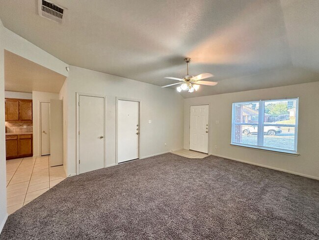 Foto del edificio - 1412 Cinch Dr