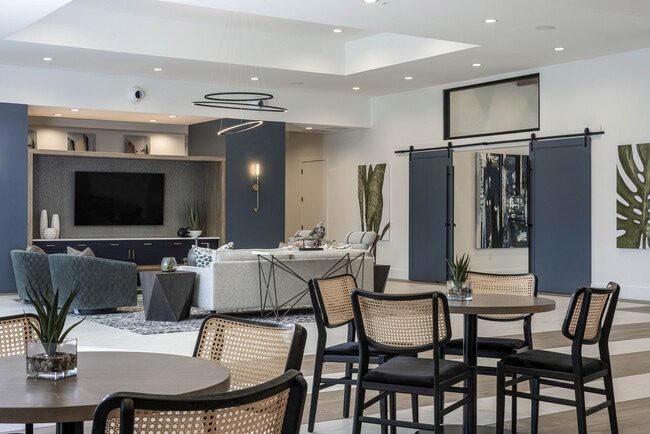 7 - VISTA DEL CLUB CALIROSA DESDE EL COMEDOR - Rosalia Winter Park 55+ Active Adult Community