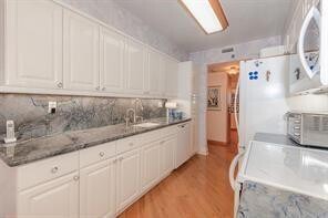 Foto del edificio - 3598 Yacht Club Dr