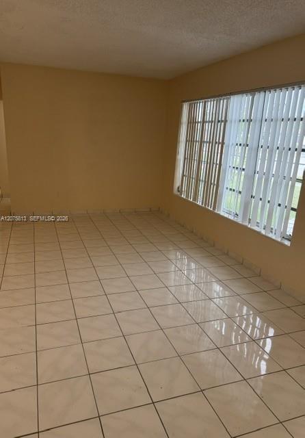 Building Photo - 10565 SW 156th Ln