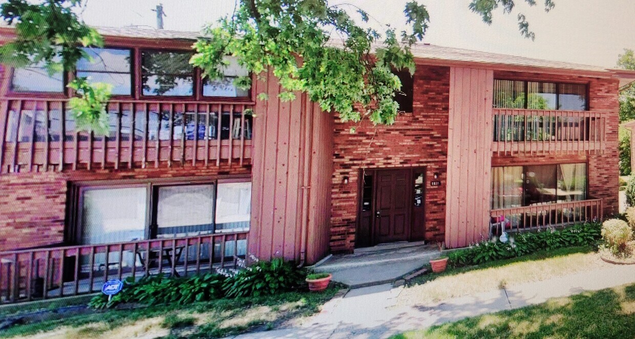 15106 Minerva Ave Unit 1S, Dolton, IL 60419 Condo for Rent in Dolton