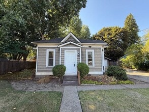 Building Photo - 3069 Pringle Rd SE