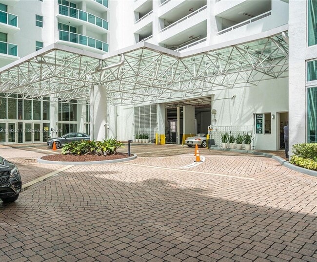 Foto del edificio - 31 SE 5th St