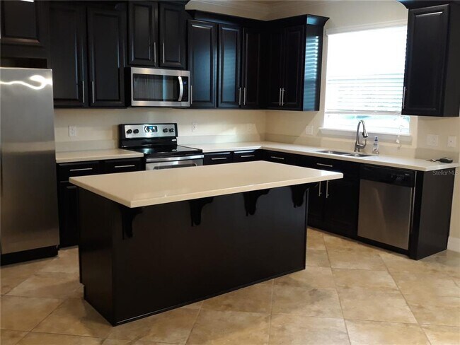 Foto del edificio - 5305 Dove Tree St