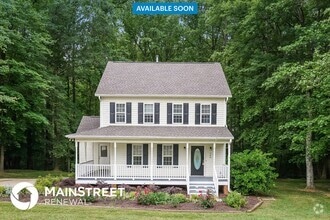 Building Photo - 740 Trebor Dr
