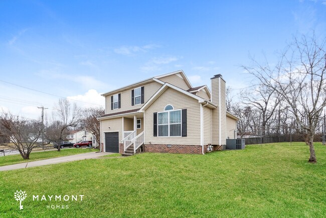Foto del edificio - Gorgeous 3 Bedroom Home in Clarksville, TN