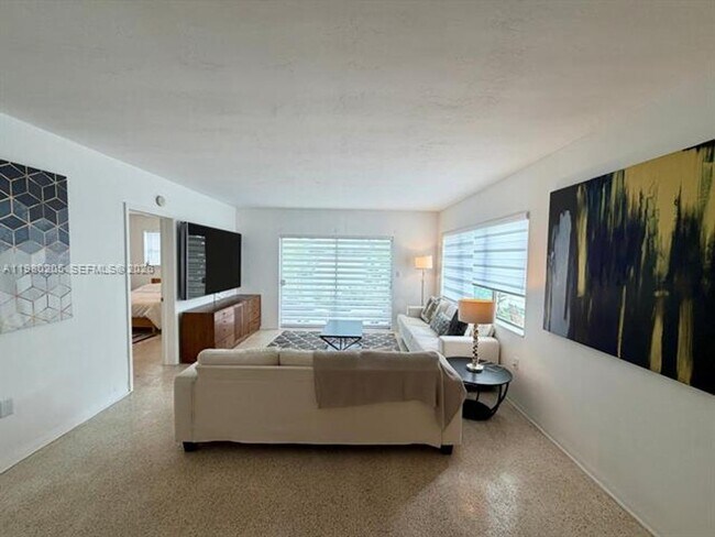 Foto del edificio - 1135 101st St