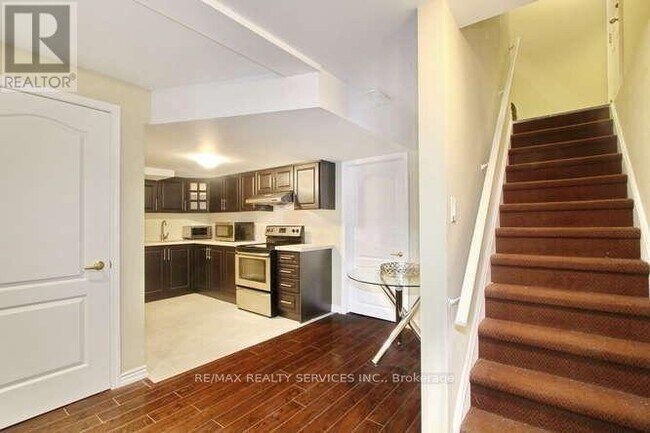 Building Photo - 54 Andretti Cres