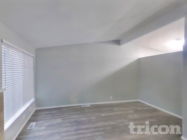 Building Photo - 6515 193rd Ave E