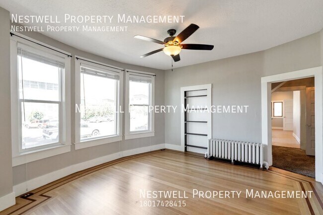 Foto del edificio - $250 OFF 1ST MONTHS RENT! Newly Renovated ...