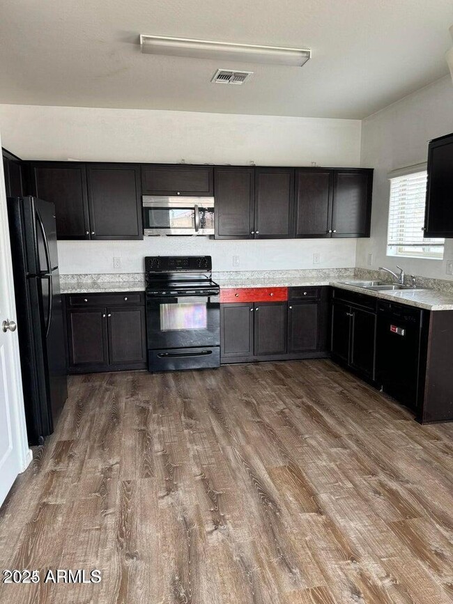 Building Photo - 25258 W Nancy Ln
