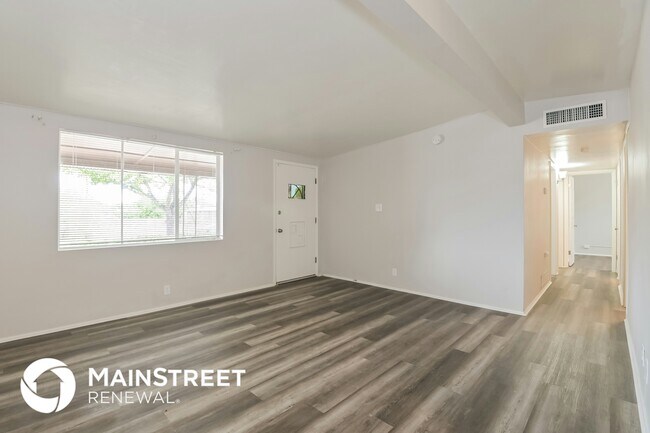Foto del edificio - 1641 S Cloverland Ave
