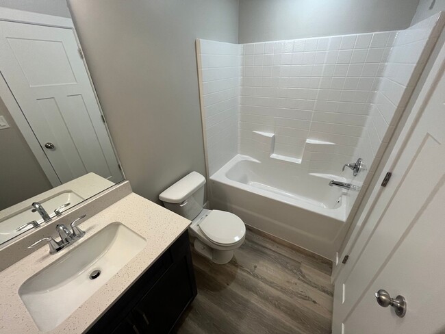 Building Photo - NEW Four Bed Cedar City!