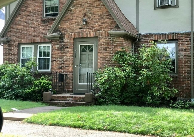 Foto del edificio - 381 VFW Parkway