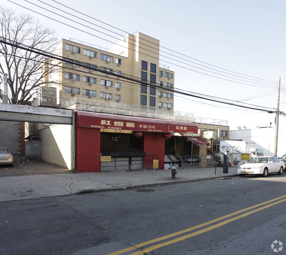 Flushing Tower Condo Apartments in Flushing, NY