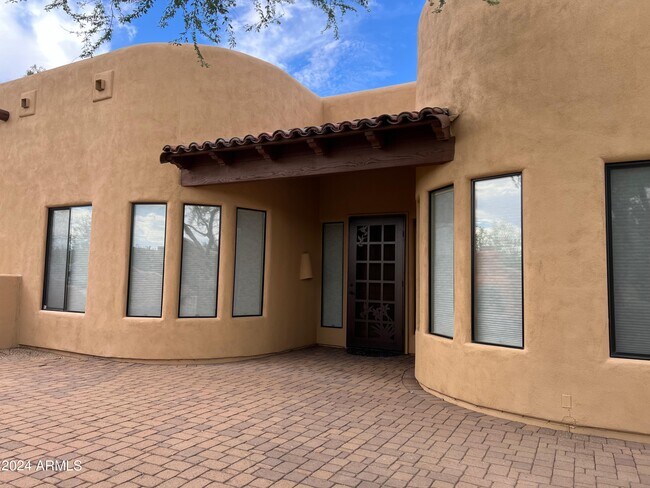 Foto del edificio - 38219 N 3rd Ave