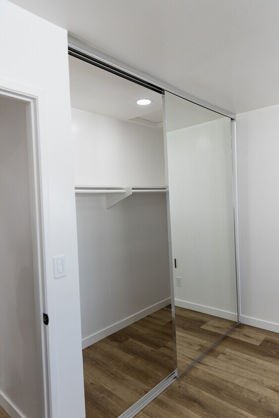 4146 Mt Alifan Dr Unit F, San Diego, CA 92111 Condo for Rent in San Diego, CA