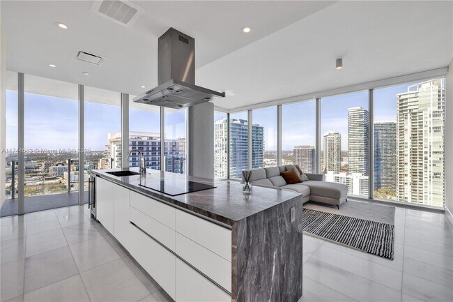 Foto del edificio - 700 NE 26th Terrace