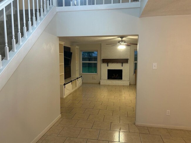 Building Photo - 21207 Park Villa Dr