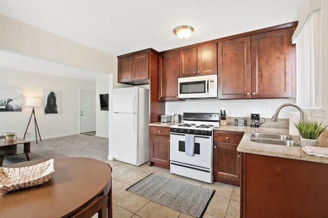 Foto del edificio - 2709-2711 W Vernon Ave