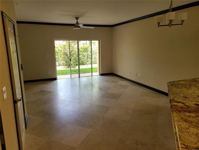 Foto del edificio - 1725 SW 81st Way