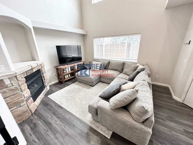 Foto del edificio - 1325 S Chambers Rd