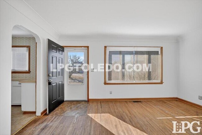 Foto del edificio - 1525 Akron St