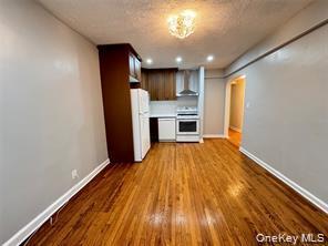 Foto del edificio - 85-16 Little Neck Pkwy