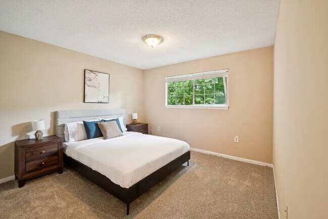 Foto del edificio - 635 Kenridge Pkwy