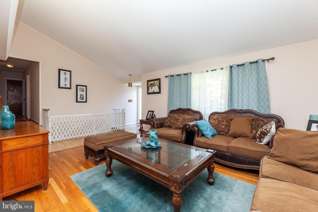 10883 Lockwood Dr, Silver Spring, MD 20901 House Rental in Silver