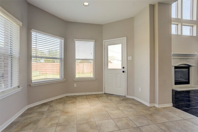 Foto del edificio - 13419 Sunset Bay Ln