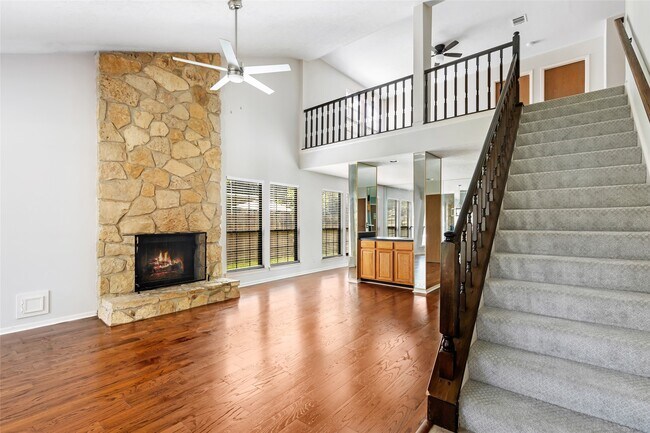 Building Photo - 3122 Lake Stream Dr