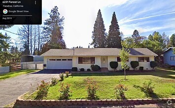 Building Photo - 6231 Forest Ln