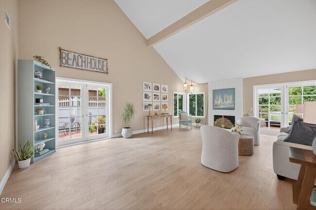 Foto del edificio - 6169 Arabian Pl