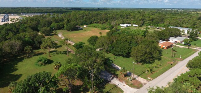 Facing South West - St Lucie Cottages
