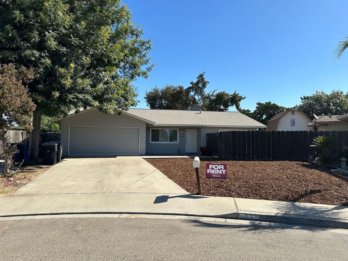 Foto principal - Charming home coming soon!