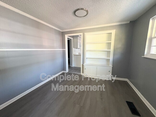 Foto del edificio - 3533 Jefferson Ave SW