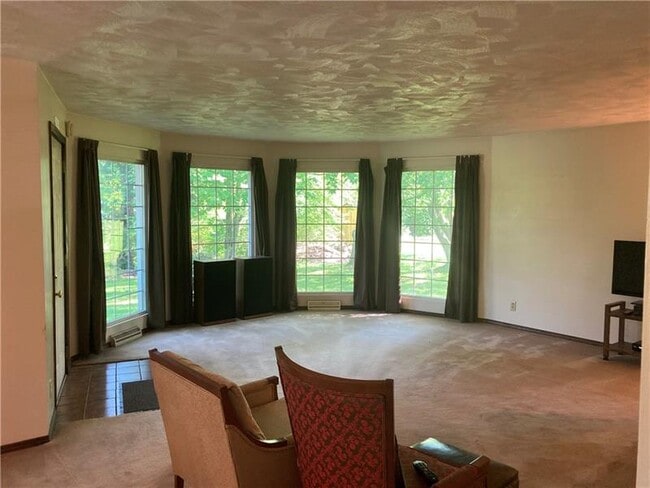Building Photo - 3922 Anderson Rd