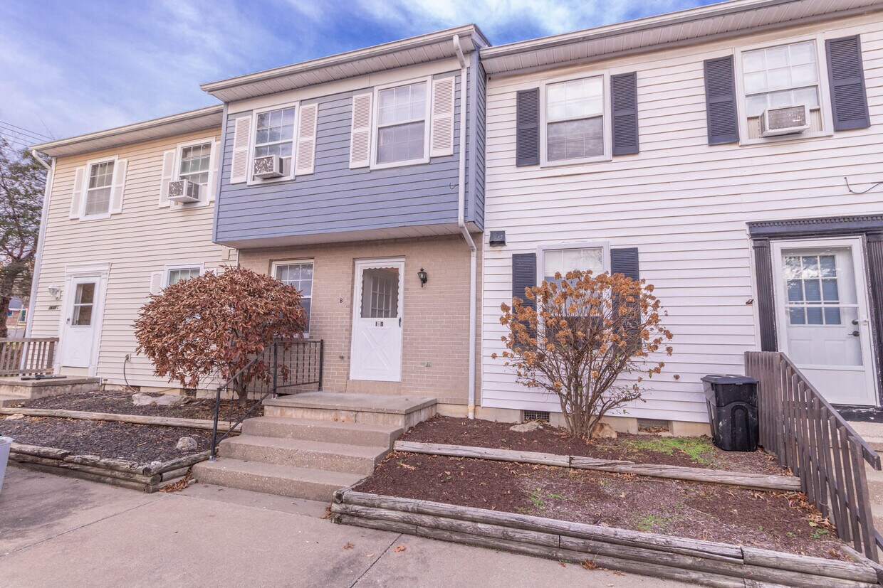 1635A W Amos Dr Unit 1B, Columbia, MO 65203 Condo for Rent in