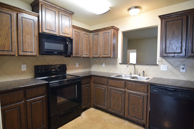 Building Photo - 6410 Angel Dr