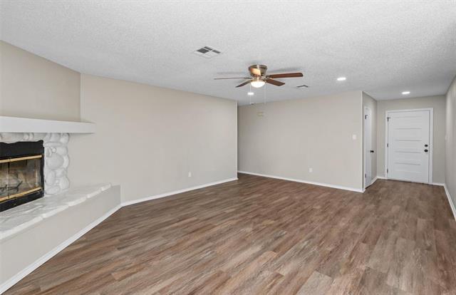 Foto del edificio - 1505 W Collin St